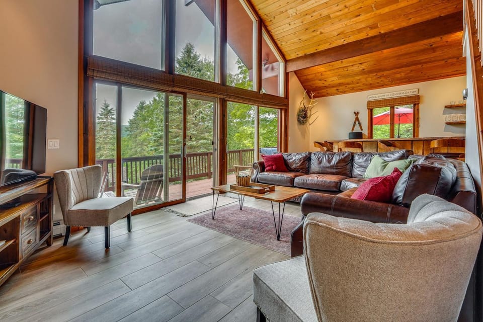 Mountain View & Hot Tub in Ellicottville New York House in Cattaraugus