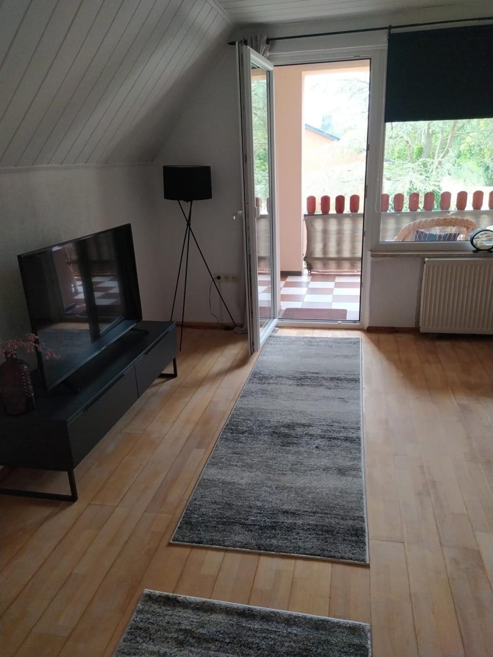 Communal lounge/ TV room