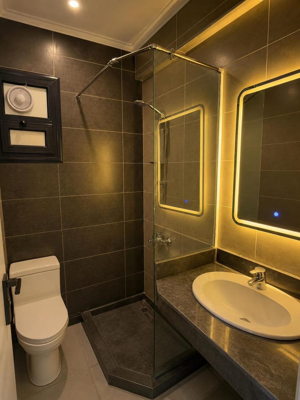 Shower, Toilet, Bathroom