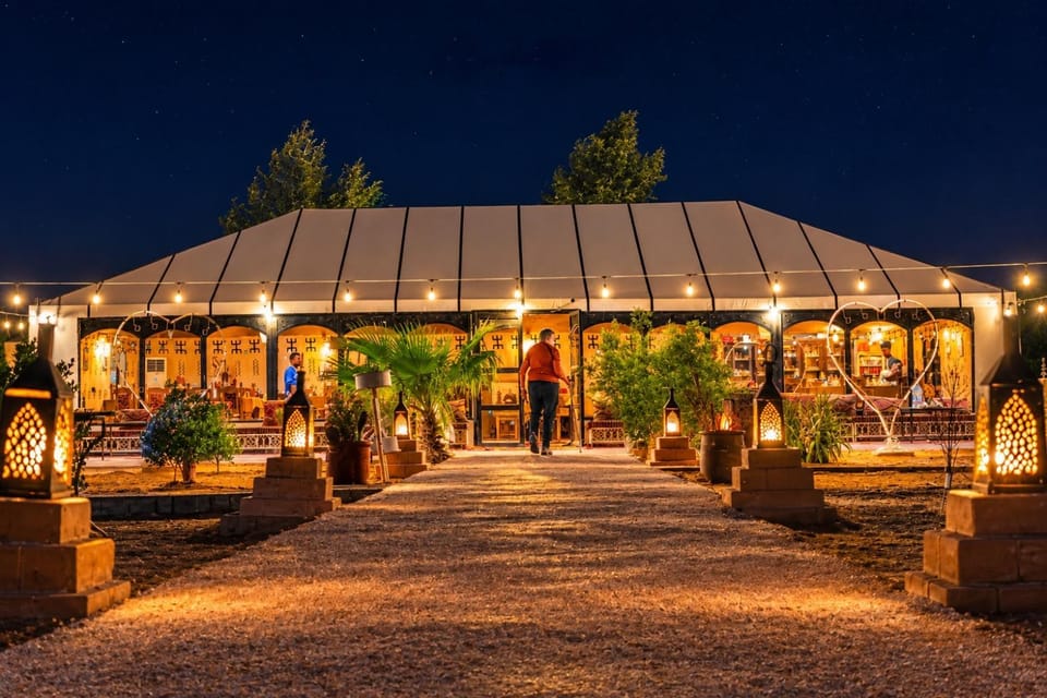 Property building, Night, Garden, Garden view, Landmark view, Breakfast