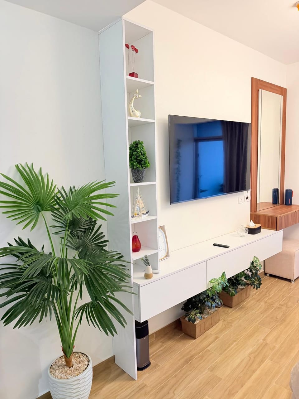 Luxury Sea and Lagoon View Studio 30 Floor Apartment in Egypt