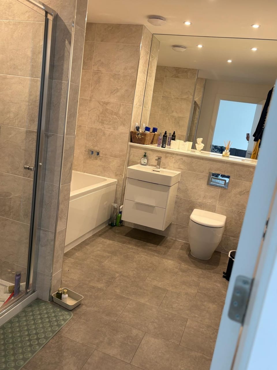 Cosy Room in Glasgow West End Perfect for a Short Stay Vacation rental in Glasgow