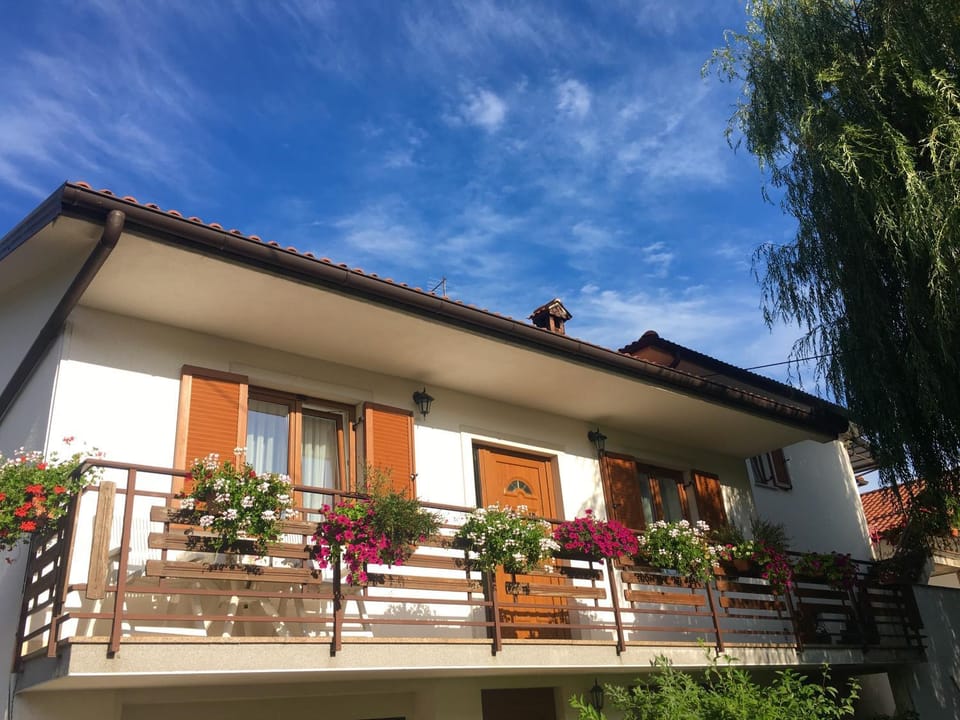 Property building, Balcony/Terrace