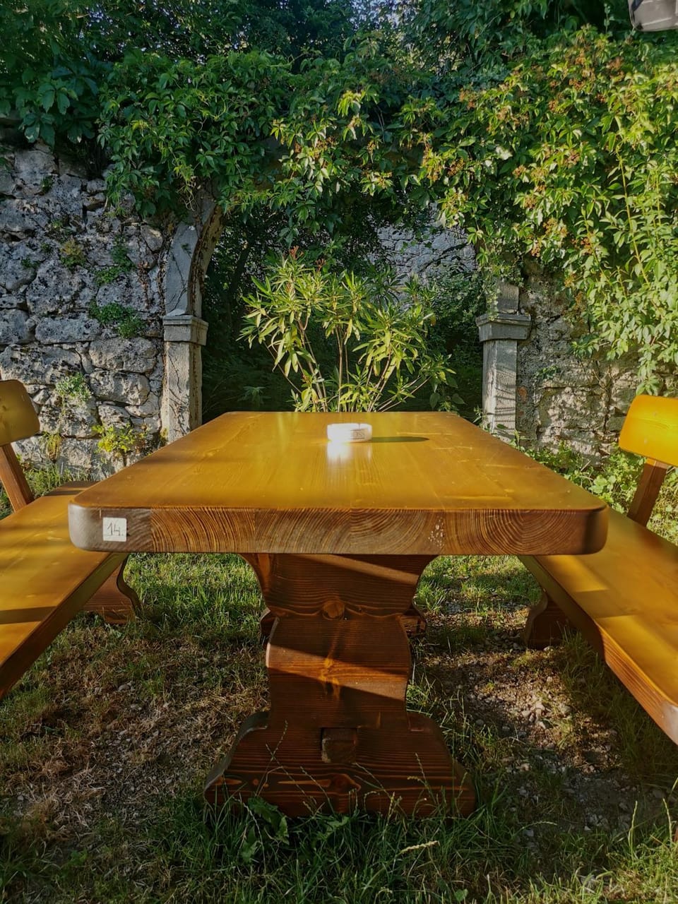 Restaurant/places to eat, Seating area, Dining area, Breakfast