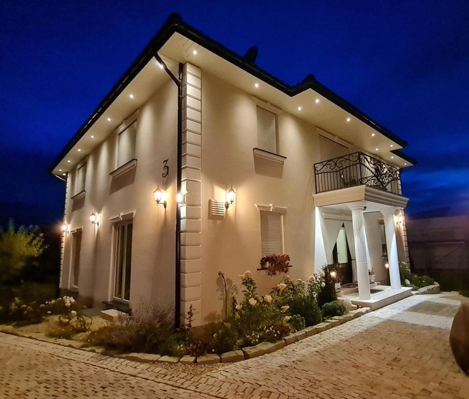 Property building, Night
