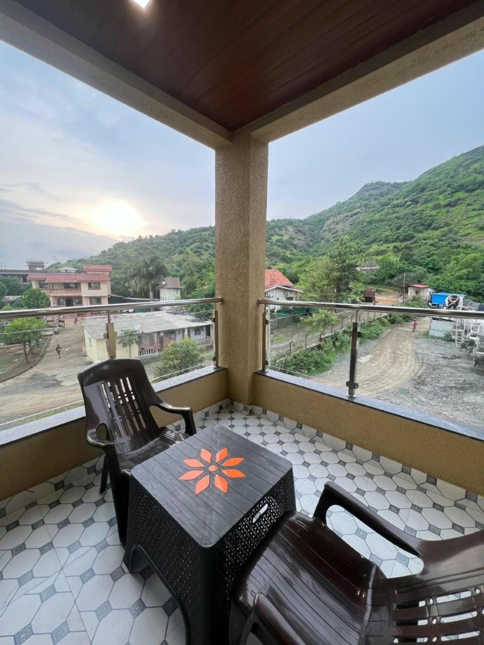 Mountain Retreat villa lonavala Villa in Lonavla