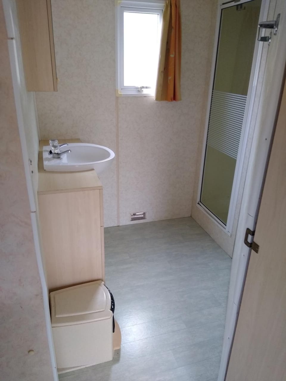 Mobil-home,Vireux molhain Campground/ 
RV Resort in Grand Est