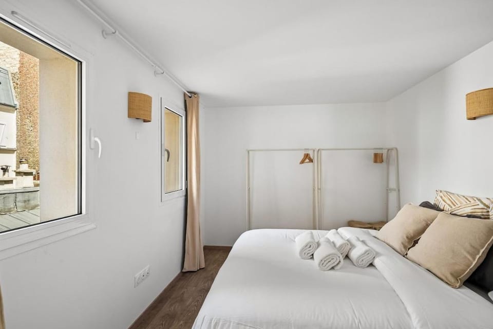 Pure Batignolles Apartment in Paris