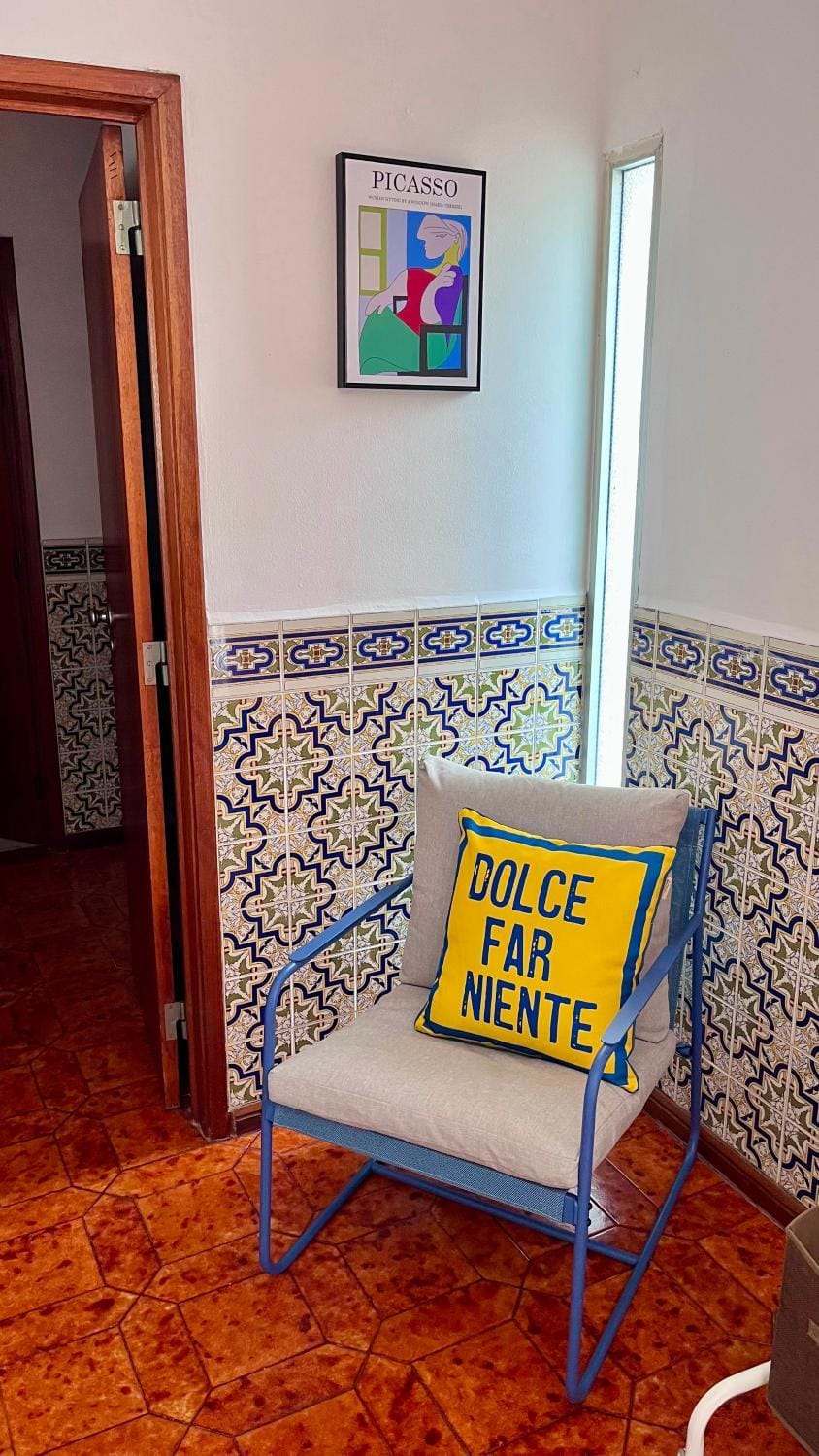 Comfort Twin Room with Air Conditioning 10 min from the Beach - Quarto Duplo Conforto com Ar Condicionado 10 min da Praia Vacation rental in Setubal District