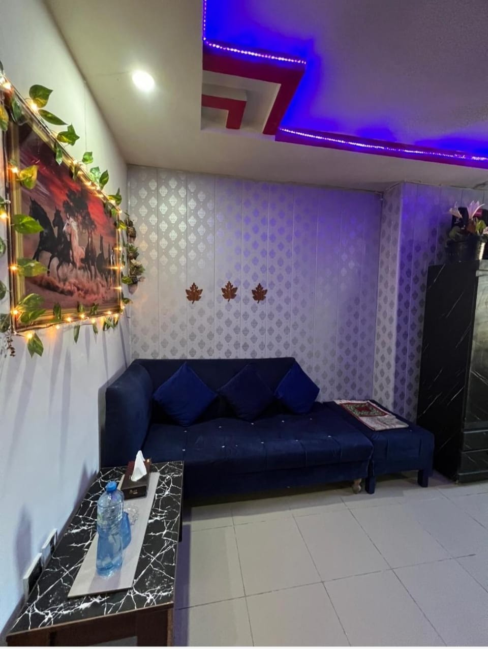 Living room, Seating area