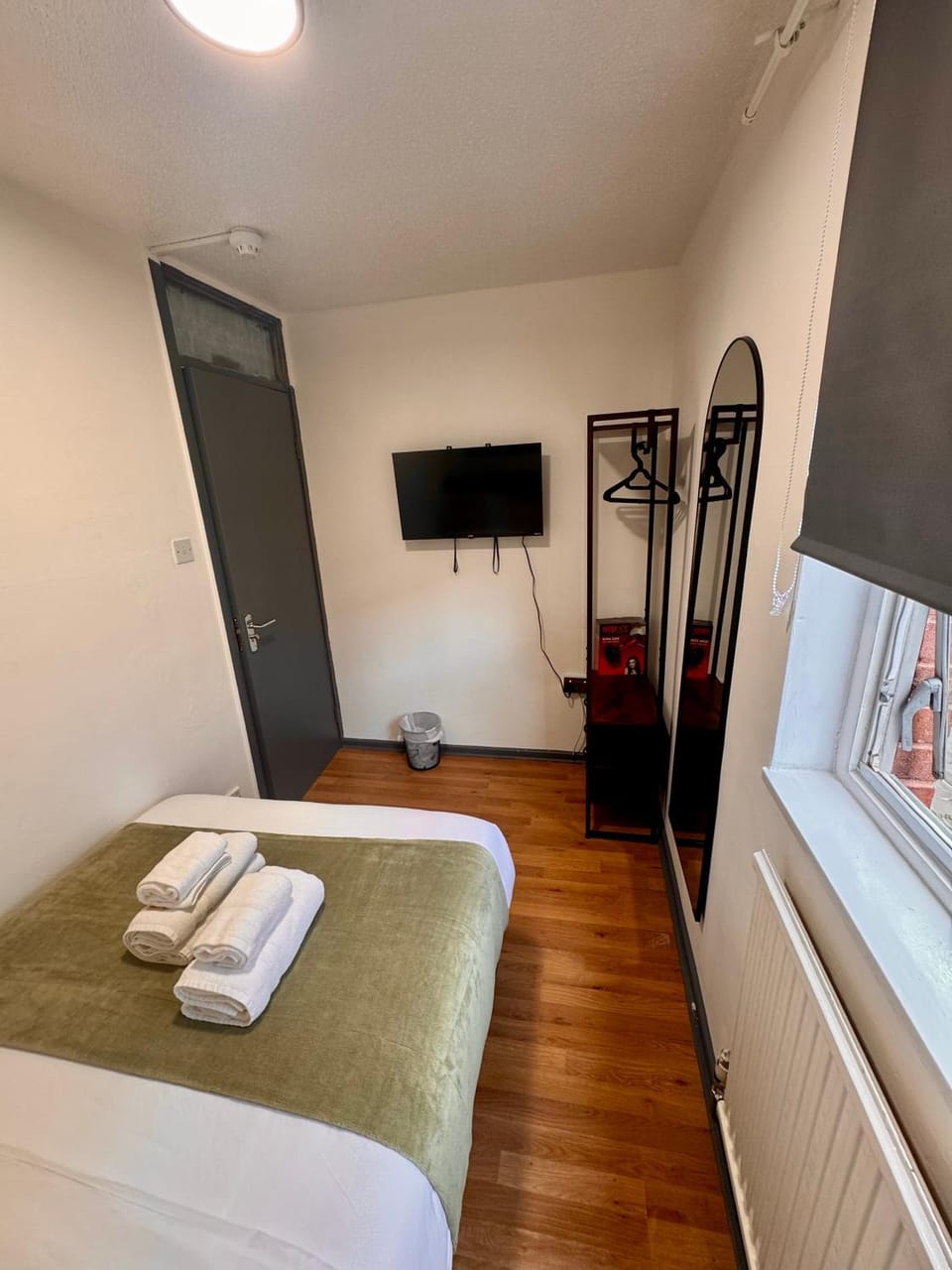 Bright Small Double Room in Archway Easy Central Access Vacation rental in London Borough of Islington