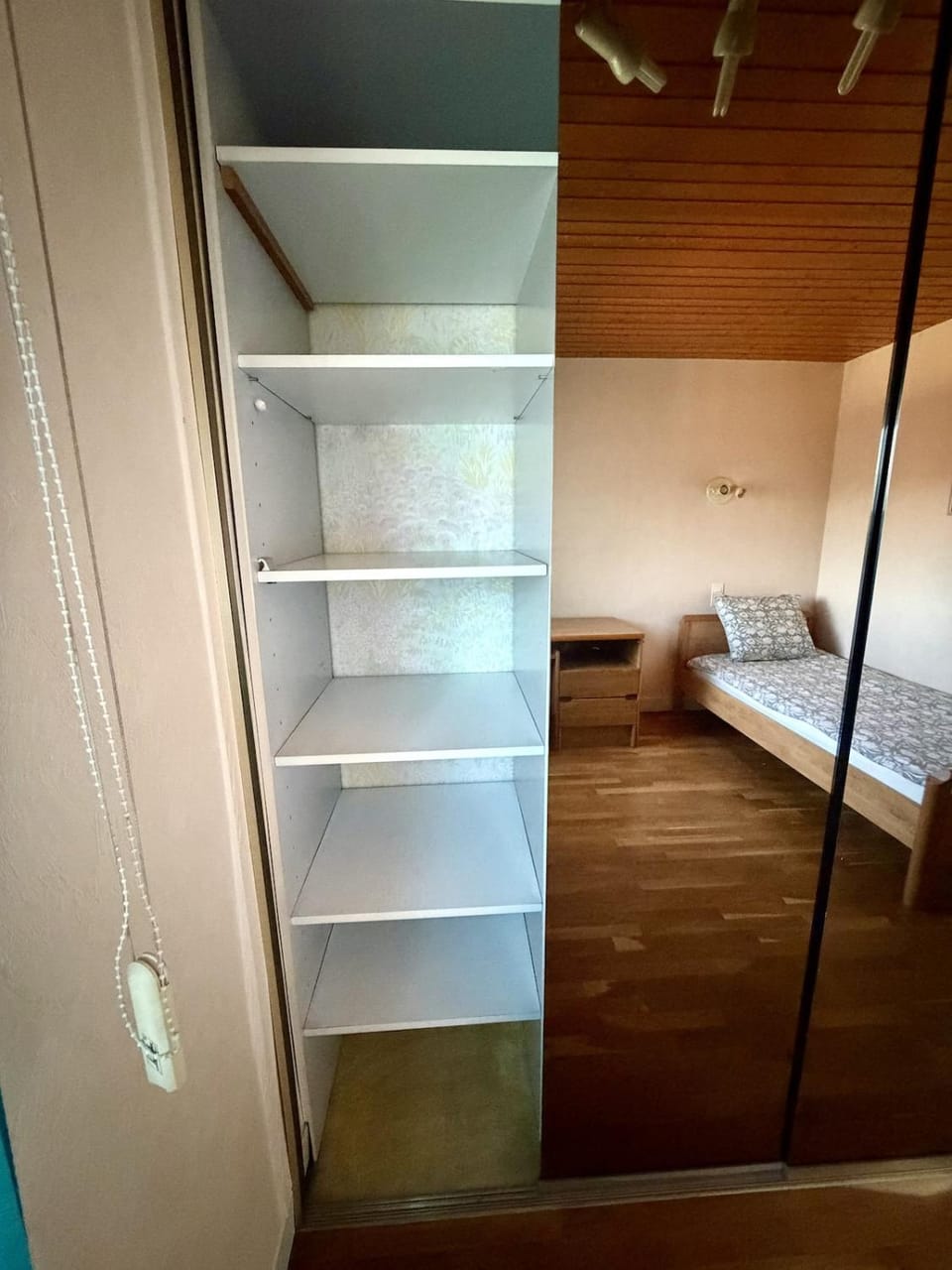 Bedroom, wardrobe