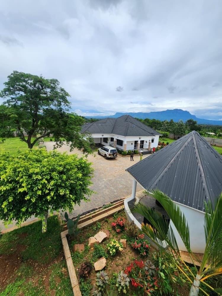 Namawanga Residence House in Uganda
