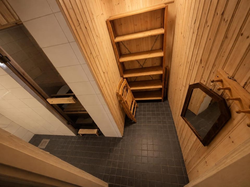 Sauna, wardrobe