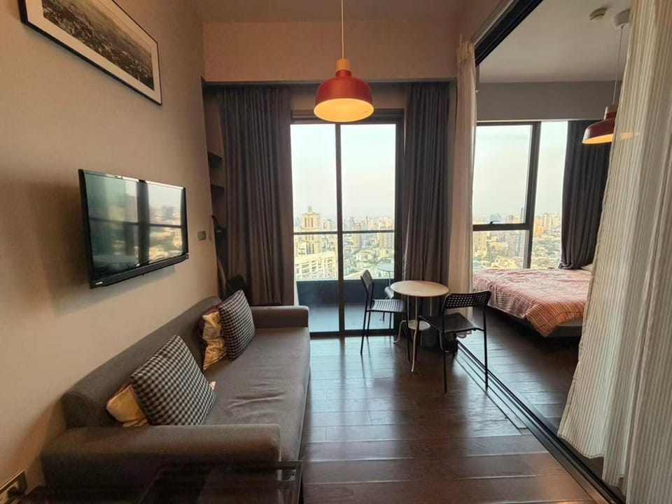 LUXURY CONDO with views MONTHLY RENT Apartment in Bangkok