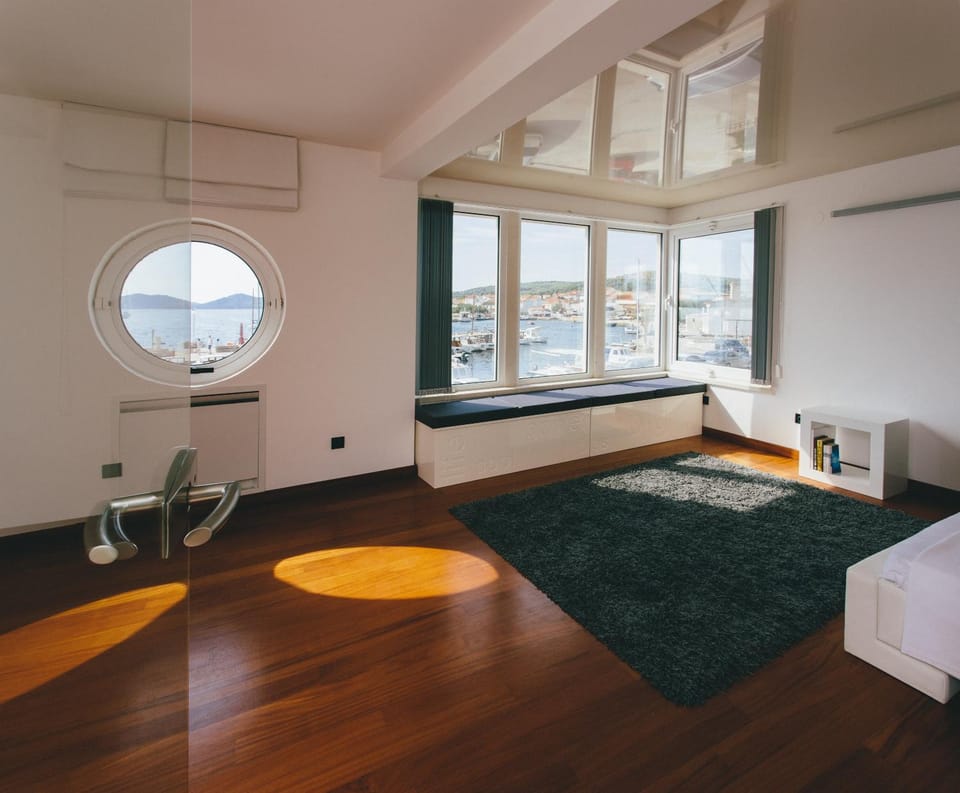 Bed, View (from property/room), View (from property/room), Bedroom, Sea view, Sea view