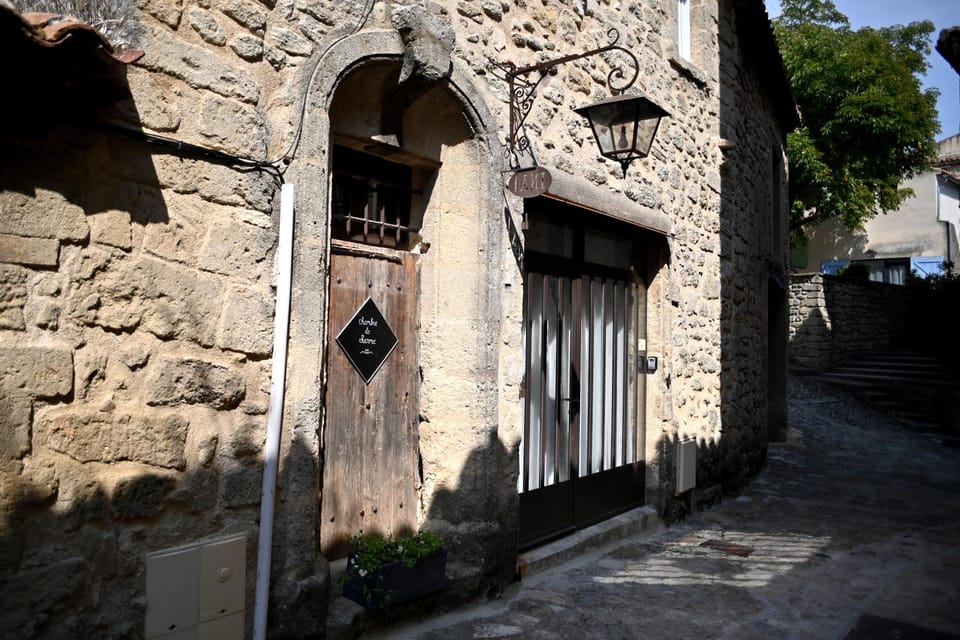 50 Nuances de Grambois Love hotel in French Riviera