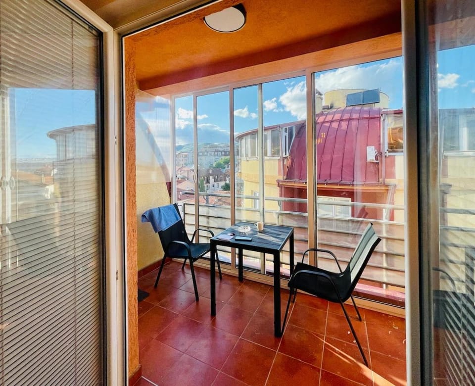 Tennis Ball Apartments Apartment in Bitola