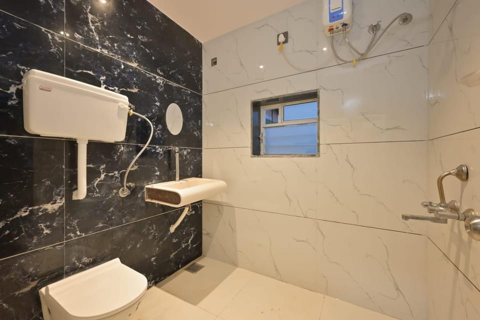 II EMPYREAN STAYS II MARSHAL VILLA II 3BHK II AC II PRIVATE SWIMMING POOL Il Villa in Maharashtra