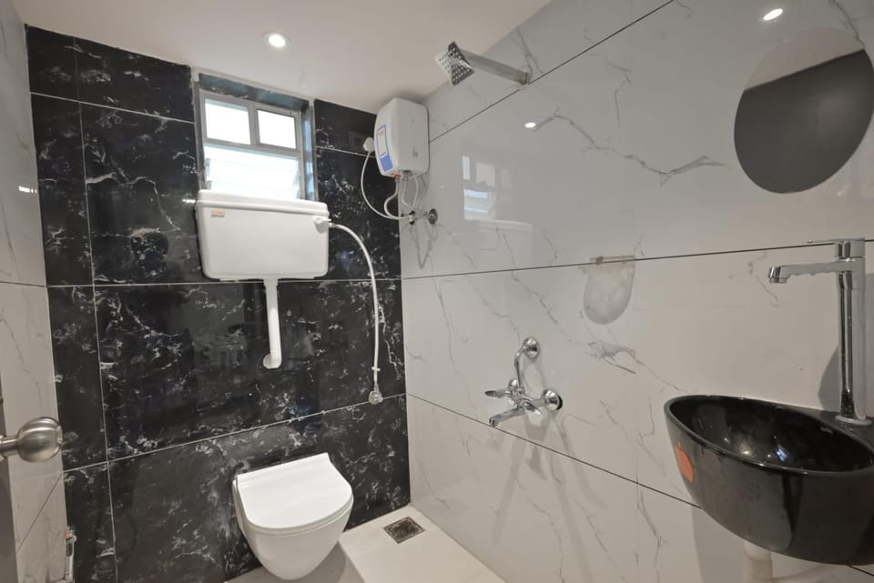 II EMPYREAN STAYS II MARSHAL VILLA II 3BHK II AC II PRIVATE SWIMMING POOL Il Villa in Maharashtra