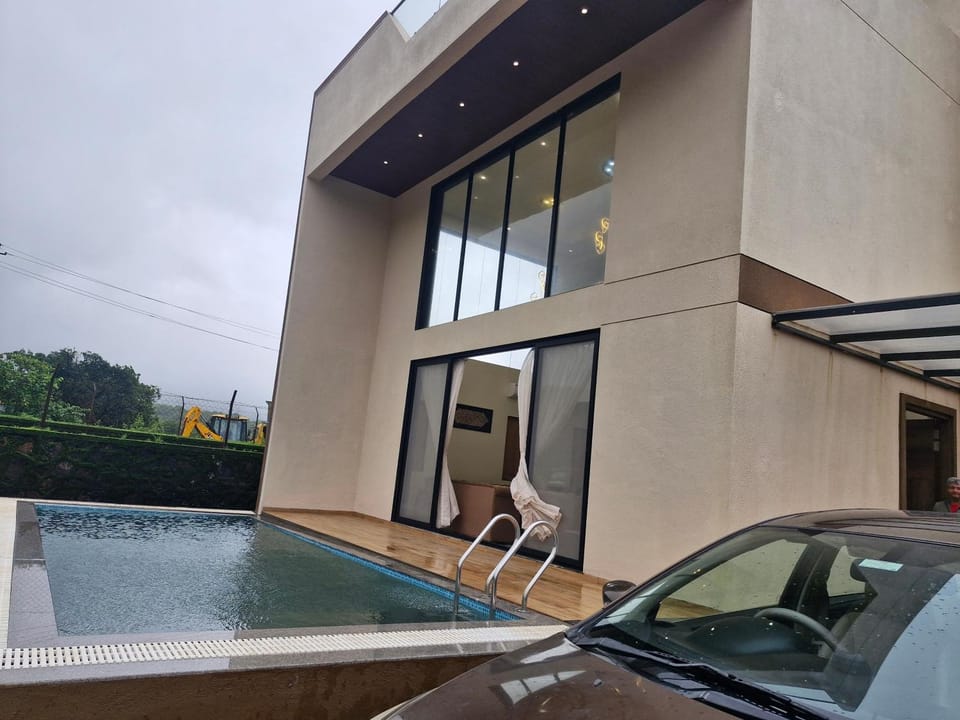 The Marvellous Villa Villa in Aamby Valley City