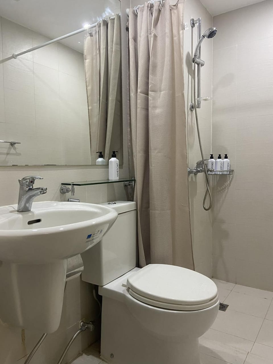 K&CIS Relaxury Stays Apartment hotel in Paranaque