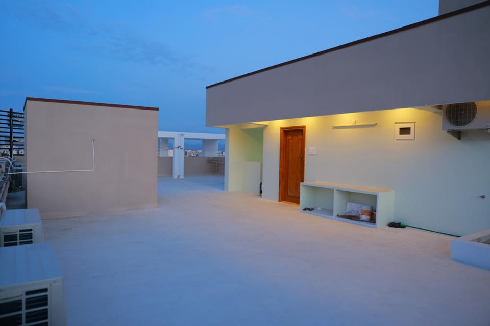 Property building, Balcony/Terrace