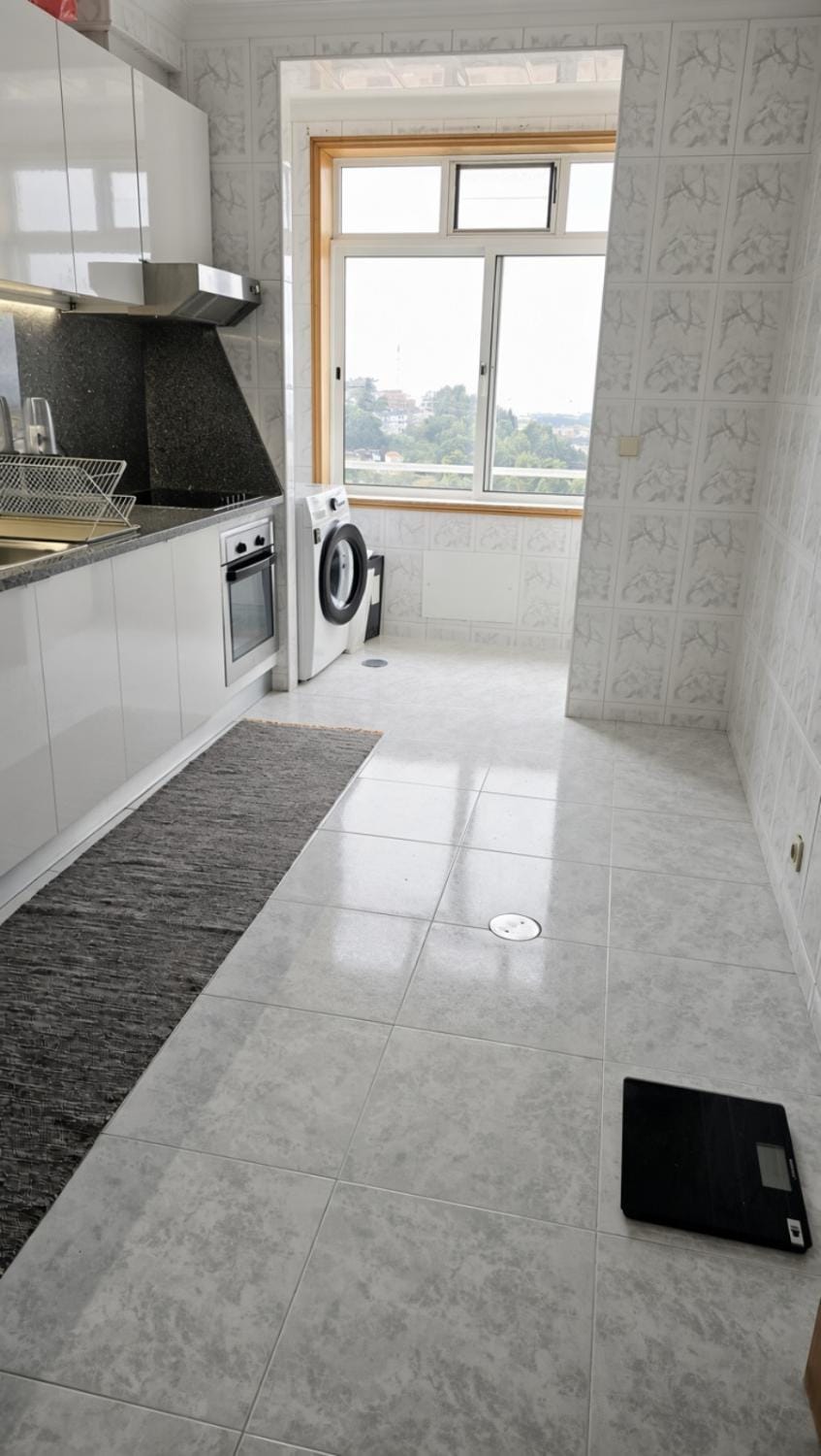 Kitchen or kitchenette, Kitchen or kitchenette, dishwasher, microwave, washing machine, kitchen
