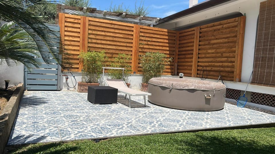 Day, Garden, Hot Tub, Garden view