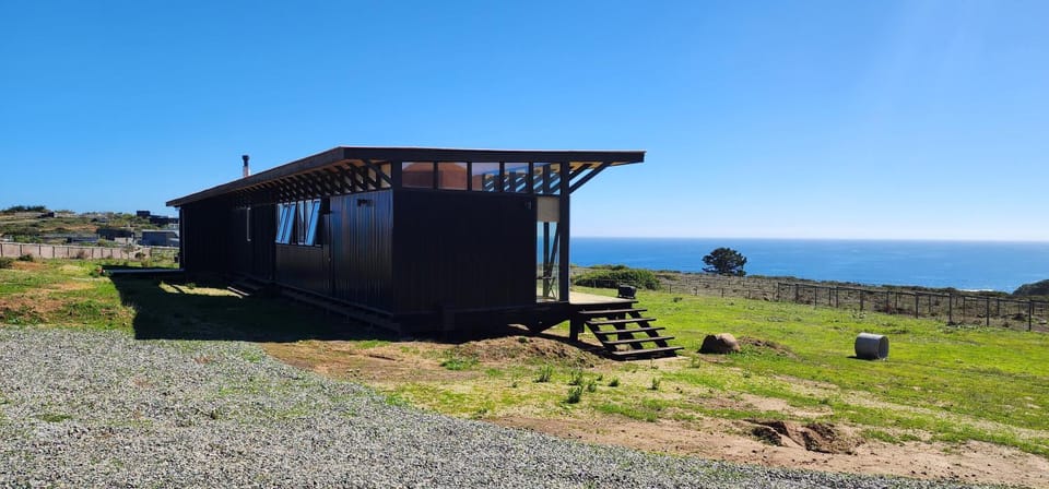 Property building, Spring, Day, Natural landscape, Sea view