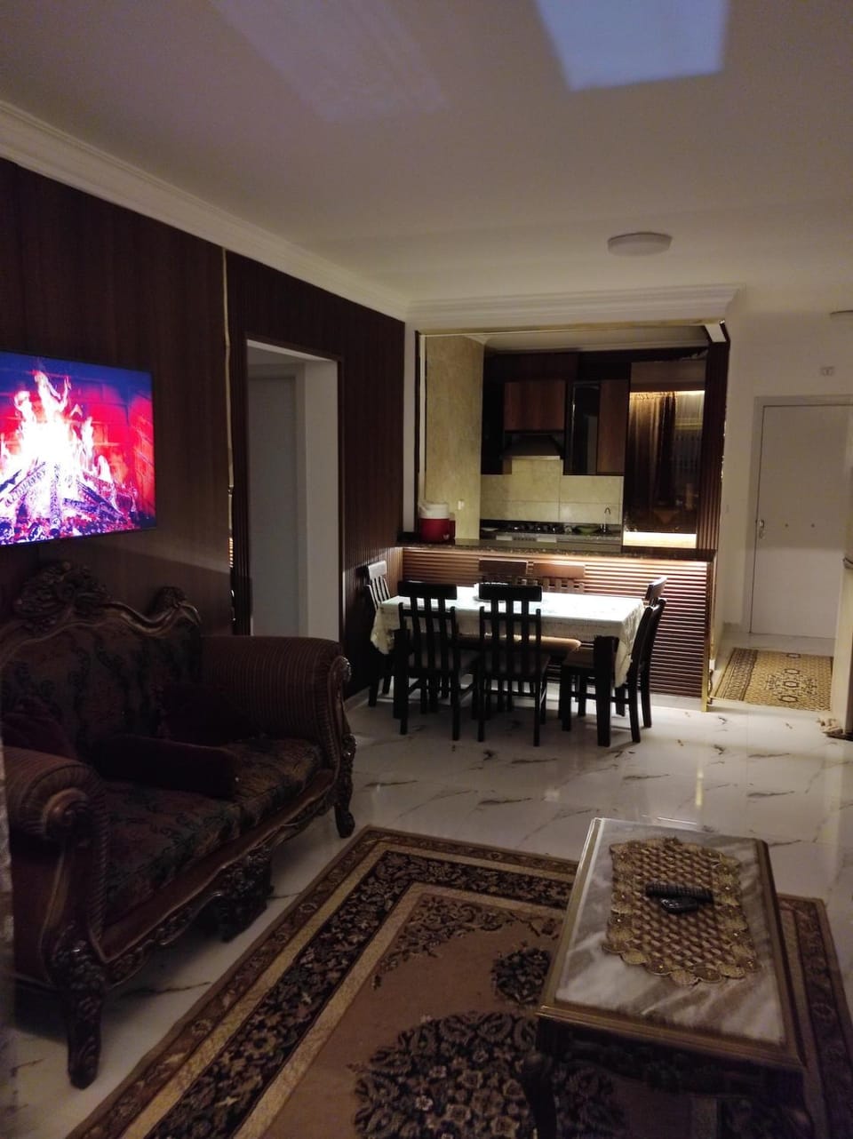 TV and multimedia, Living room, Dining area