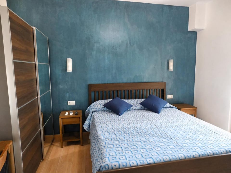 Bed, Bedroom, wardrobe