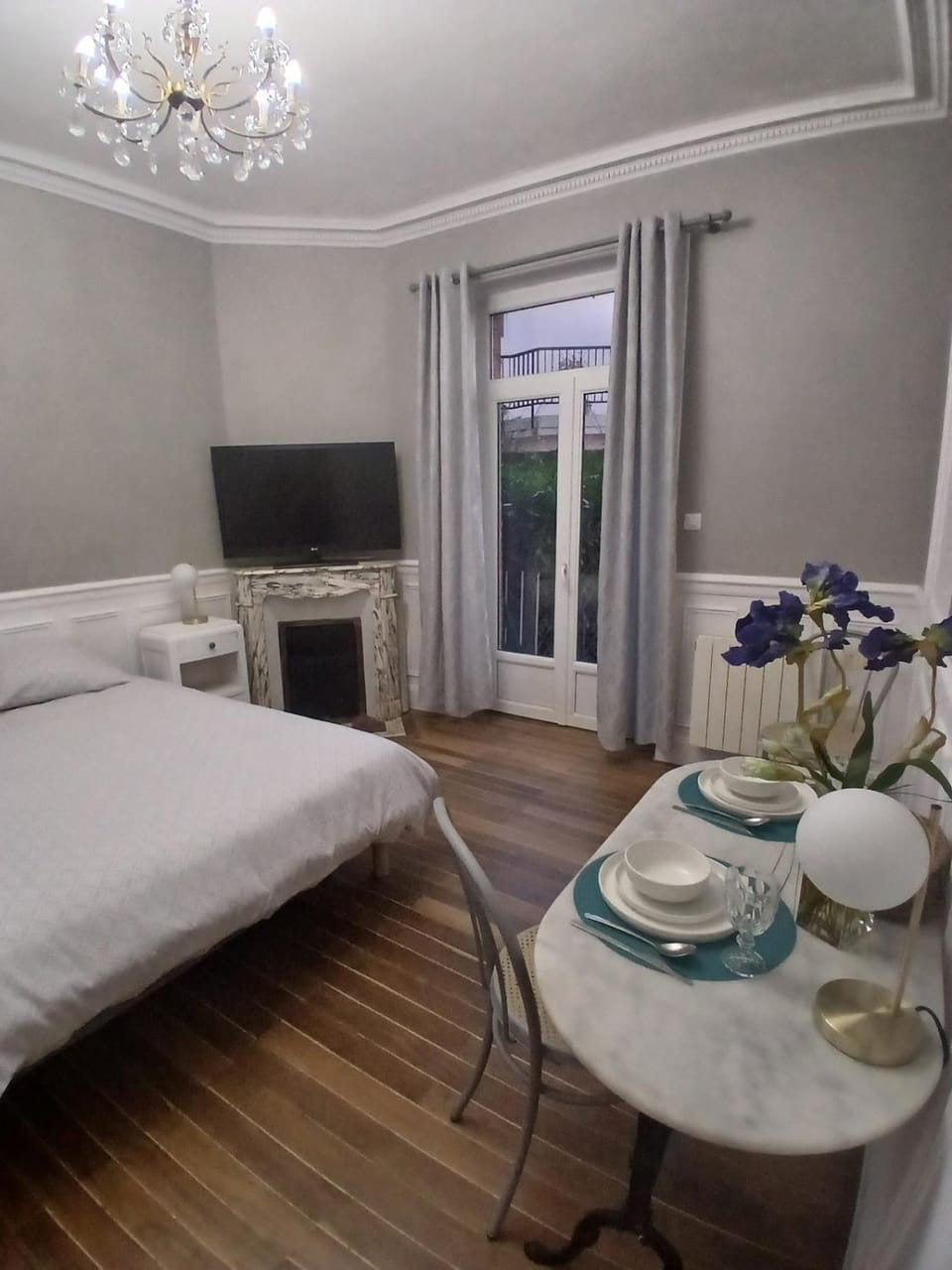 Apartment and garden, ideal for spa guests, min 4 nights Apartment in Auvergne-Rhône-Alpes