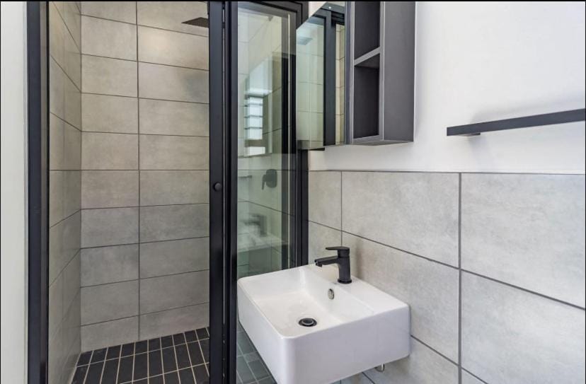 Tranquil Luxury Retreat Villa in Roodepoort