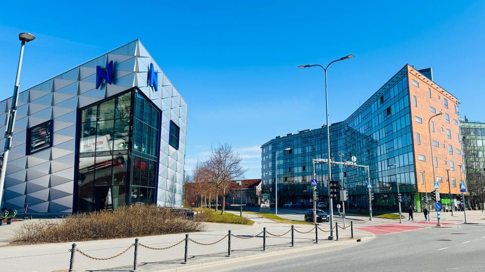 Property building, Neighbourhood, Street view, Supermarket/grocery shop, Location