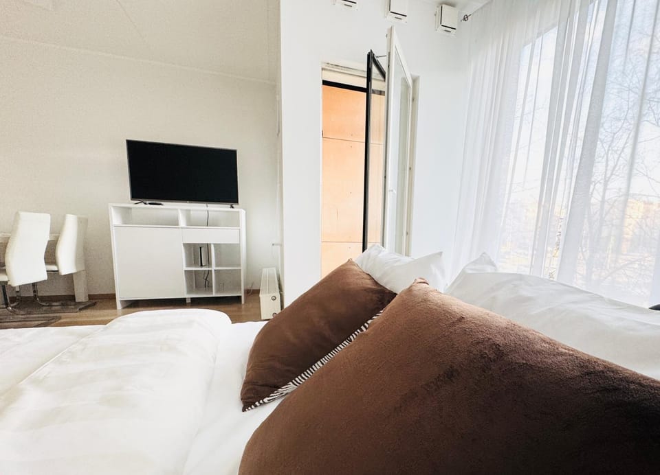 Bed, TV and multimedia