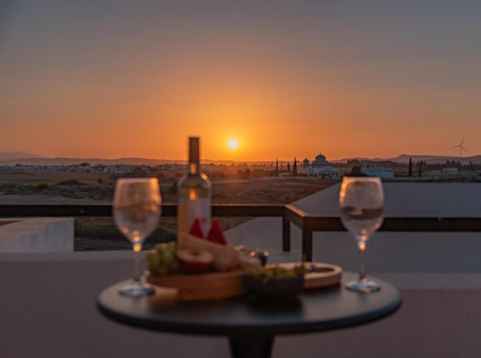 Balcony/Terrace, Balcony/Terrace, Food and drinks, Sunset