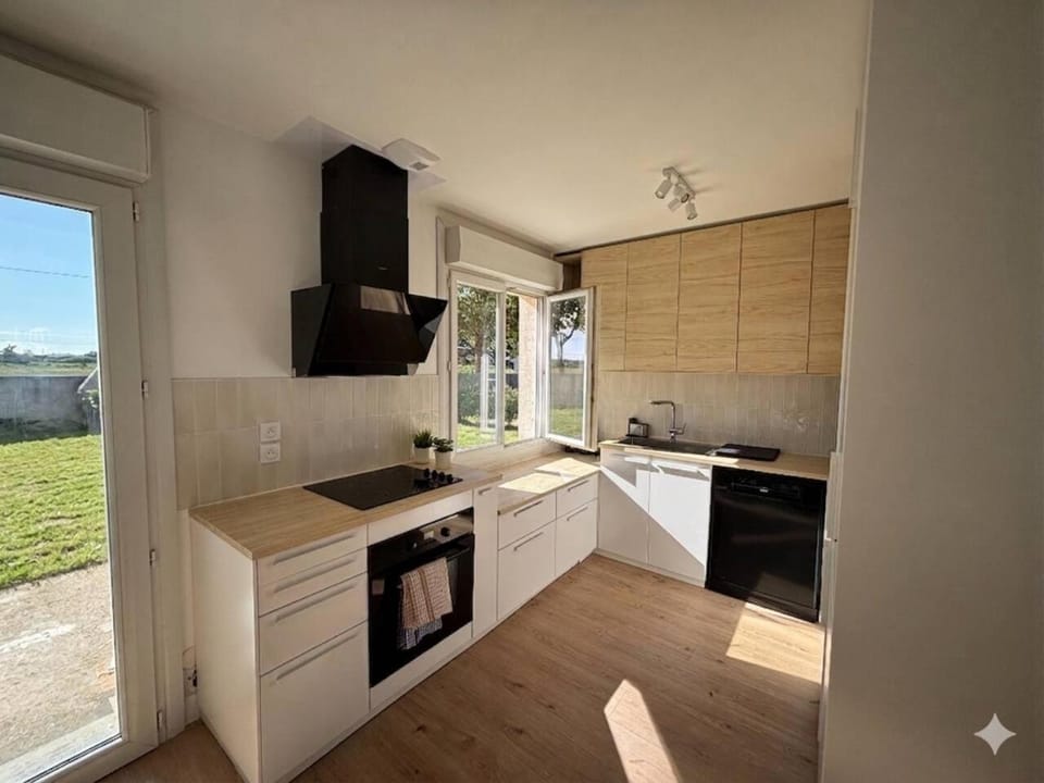Maison 10p Jardin 7 min Chantiers Saint Nazaire House in Saint-Nazaire