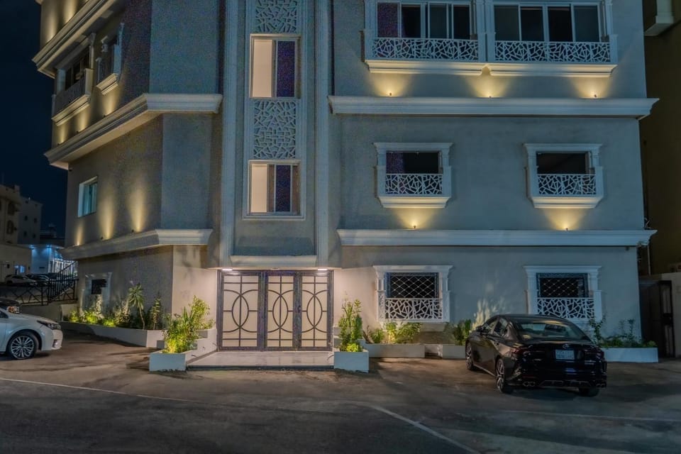 فله روف بحديقه وجلسه خارجيه Bed and Breakfast in Makkah Province