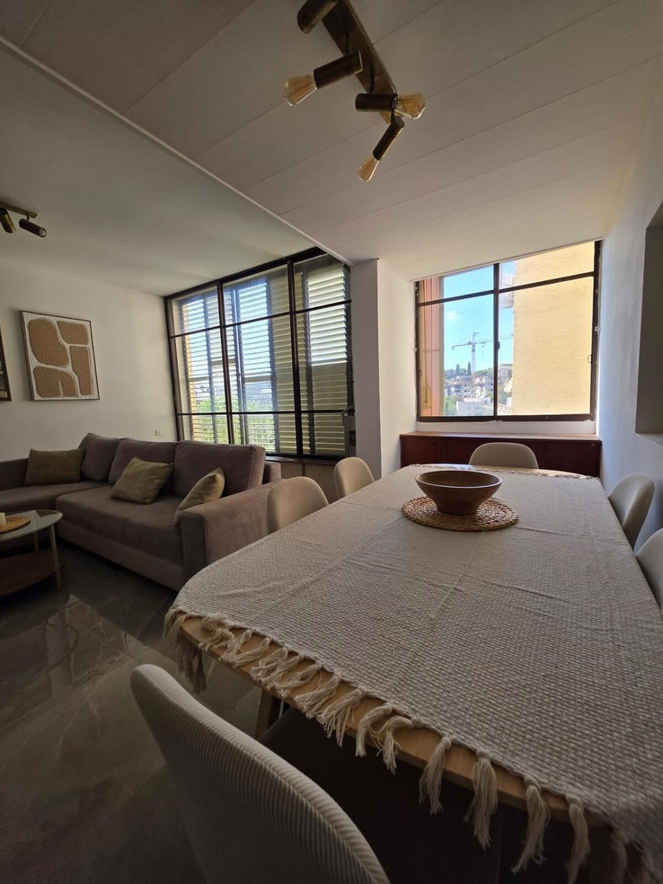 Carmel Nest - 3BR - Sleeps 8 - Free Parking Apartment in Haifa