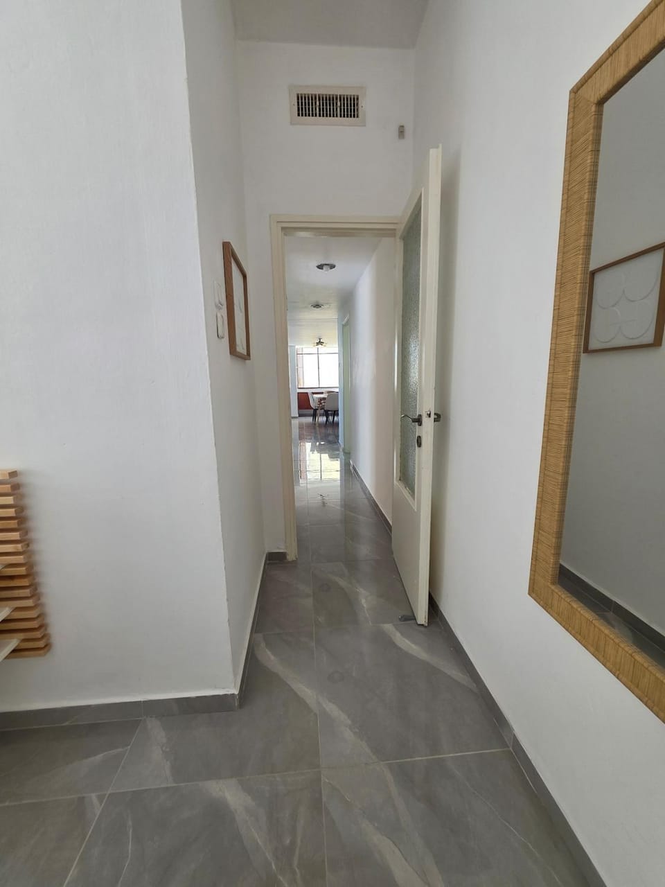 Carmel Nest - 3BR - Sleeps 8 - Free Parking Apartment in Haifa