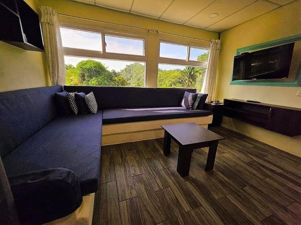 Villa Carolina Del Mar Apartment in Guatemala