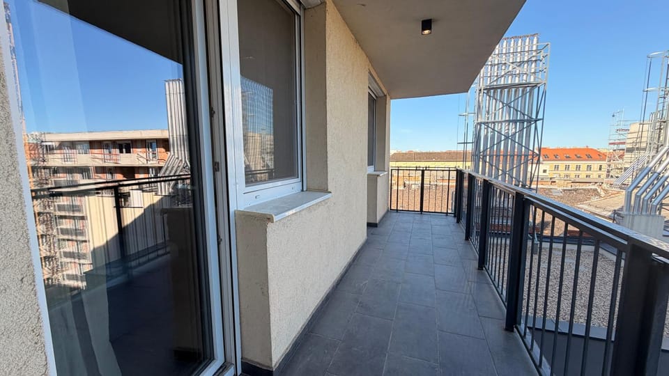 Balcony/Terrace, Balcony/Terrace