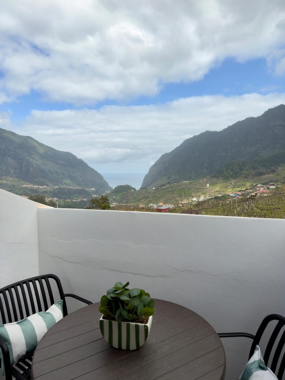Day, Natural landscape, Balcony/Terrace, Mountain view