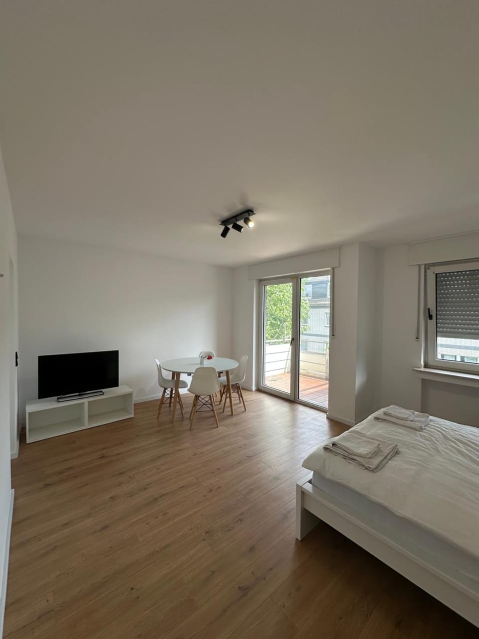 Quiet Haven & Free Parking Apartment in Duisburg