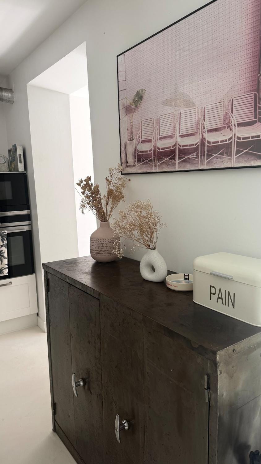 A rare find in Marseille, south-facing house with pool, quiet location Villa in Marseille