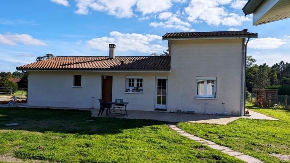 maison prêt de l étang gite de la grande ourse Villa in Nouvelle-Aquitaine