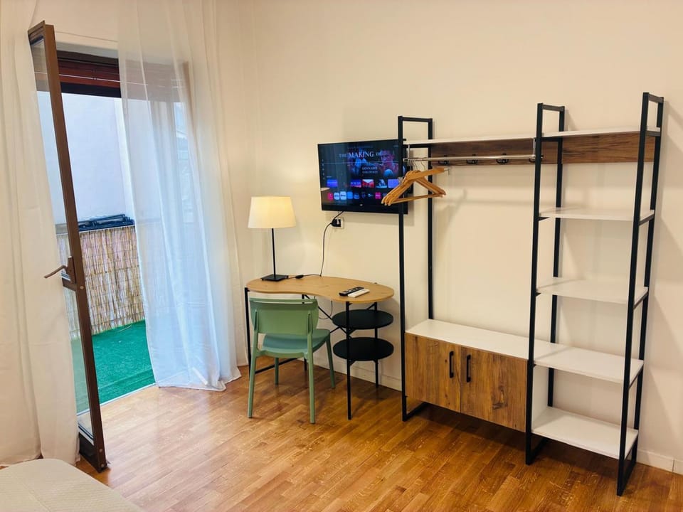 TV and multimedia, wardrobe