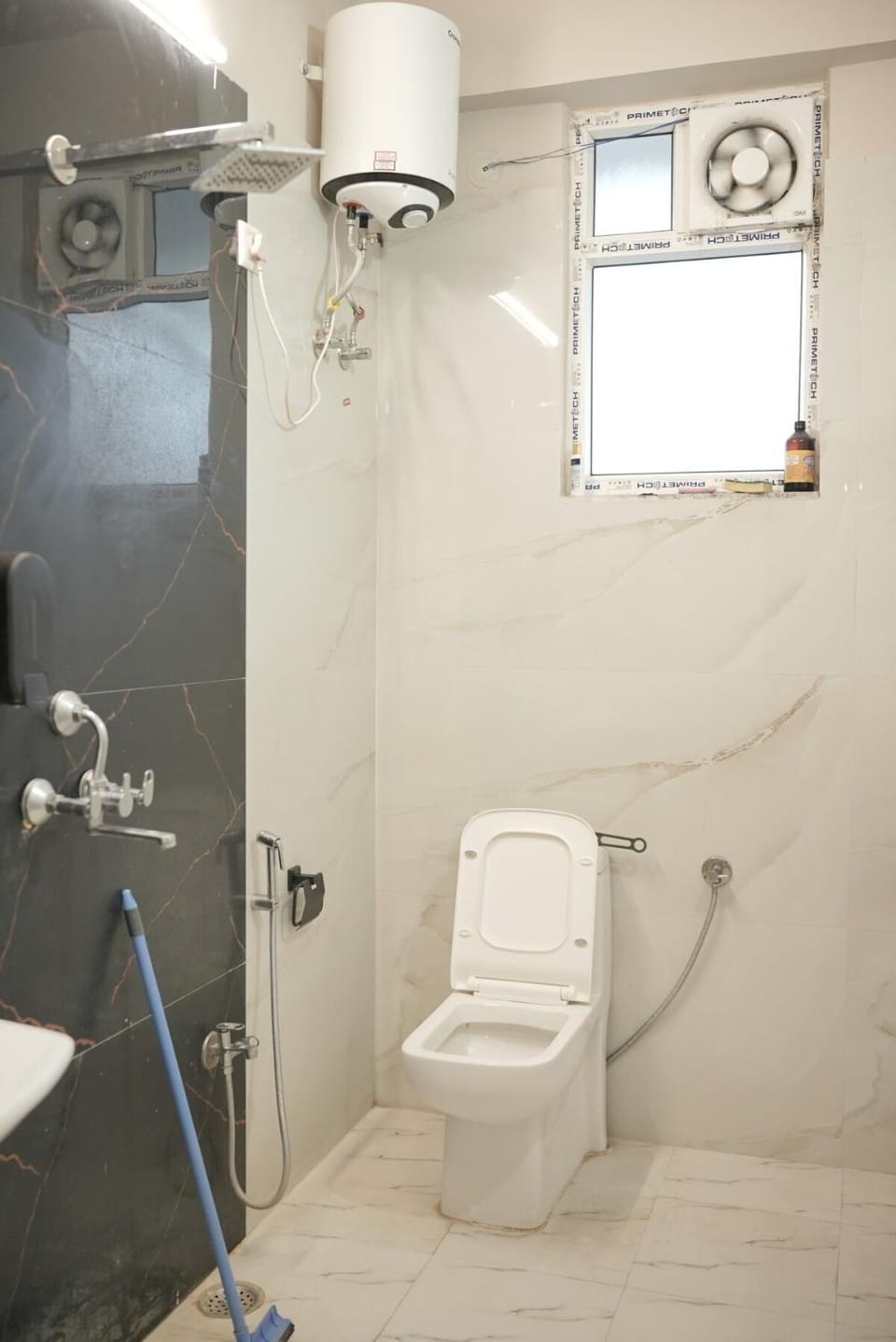 Arizona Stay Peaceful 2BHK with Garden View Cafe Apartment in Jaipur