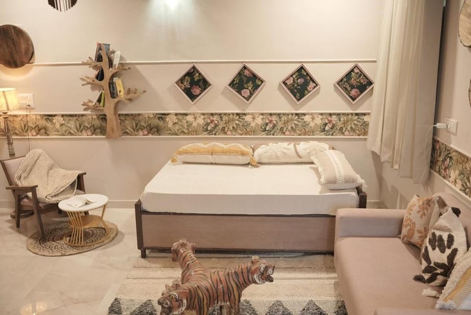 Arizona Stay Peaceful 2BHK with Garden View Cafe Apartment in Jaipur